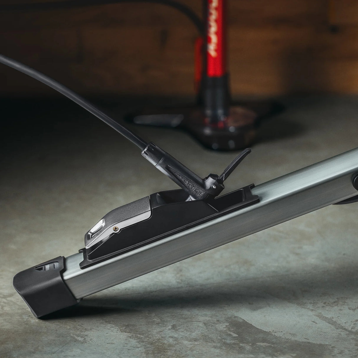 Feedback Sports Pro Air Lift Work Stand