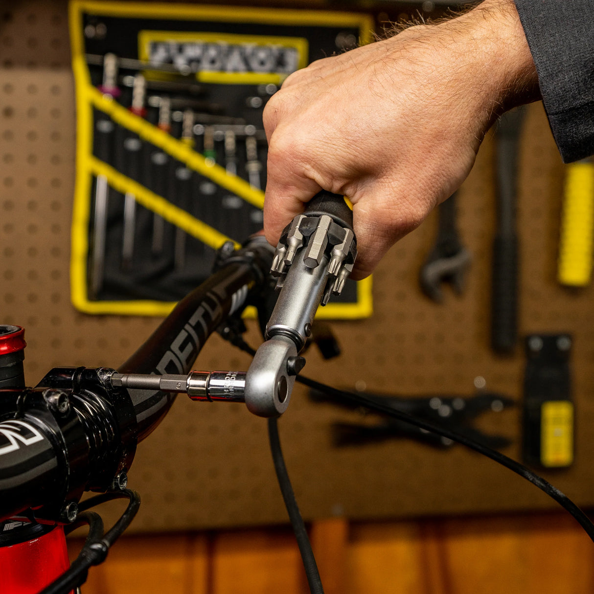 Pedro's Demi Torque Wrench II & Bit Set (3 - 15 Nm)